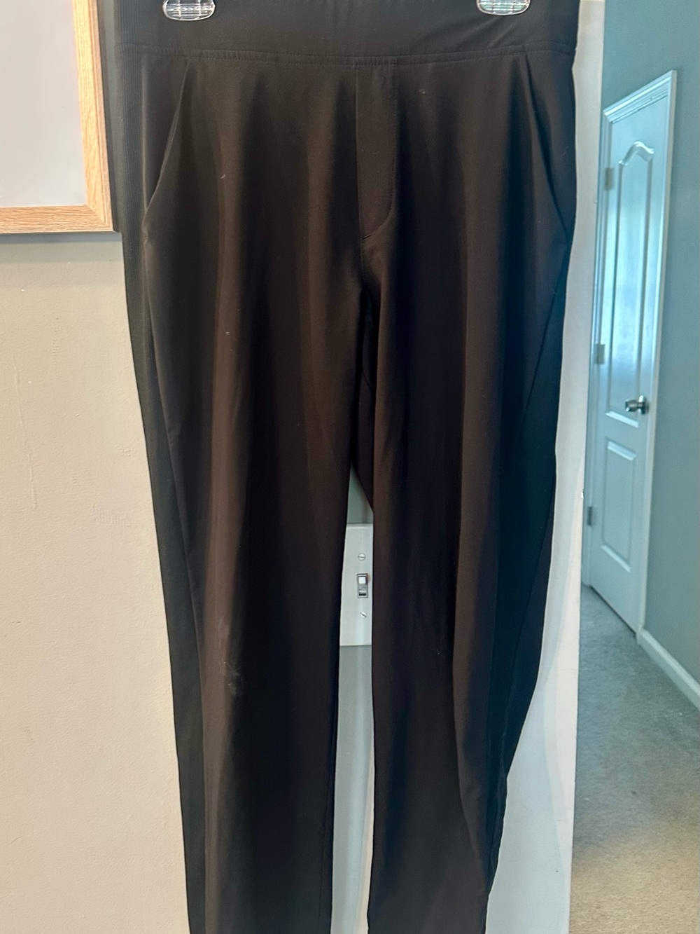 Women’s Athleta straight leg pants